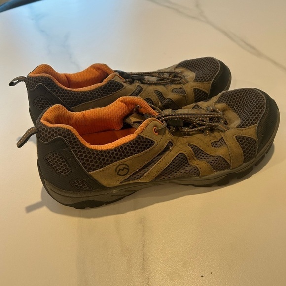 🥾 Magellan Vibram Hiking 🥾 Shoes - Picture 6 of 8